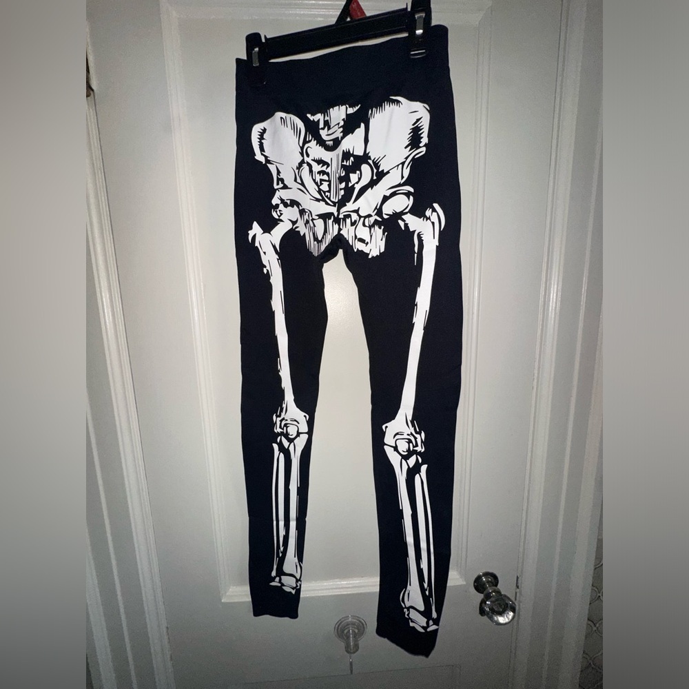 Skeleton tights 💀 🎃